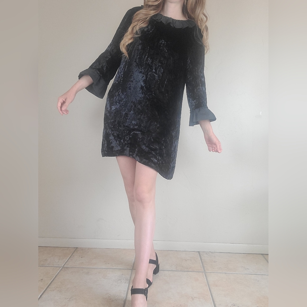 SEE BY CHLOE Black Velvet Mini Cocktail Dress Ruffle Neck Chenille Venice Size 8
